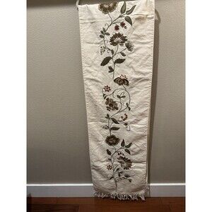 Pottery Barn Crawel Embroidered Linen & Cotten Table Runner 18x108